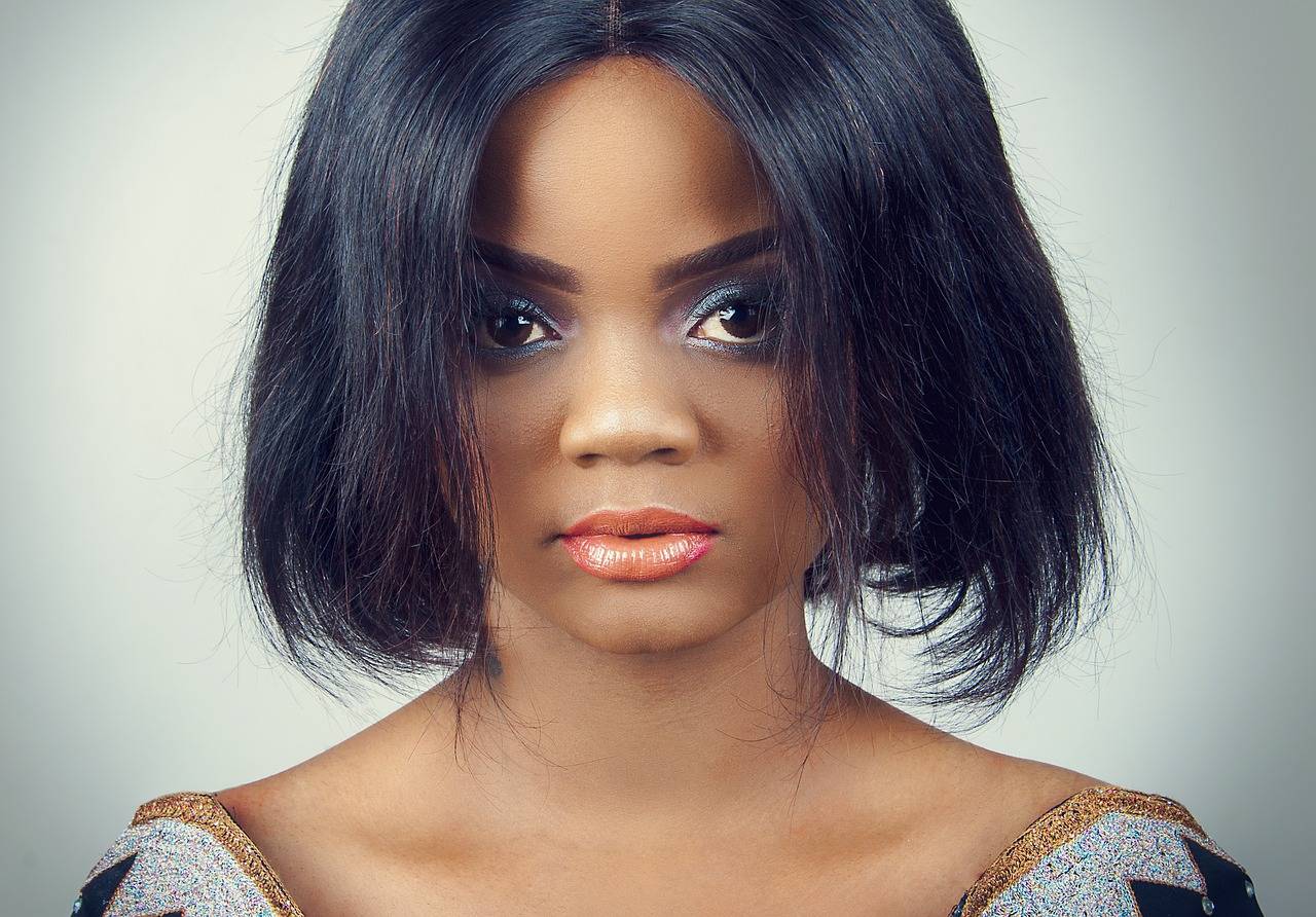 Fashion and Cultural Exchange: Global Influences on Local Styles